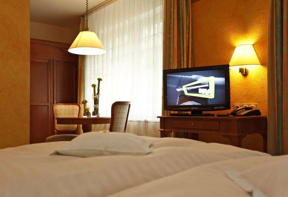 וארן Seehotel Ecktannen מראה חיצוני תמונה